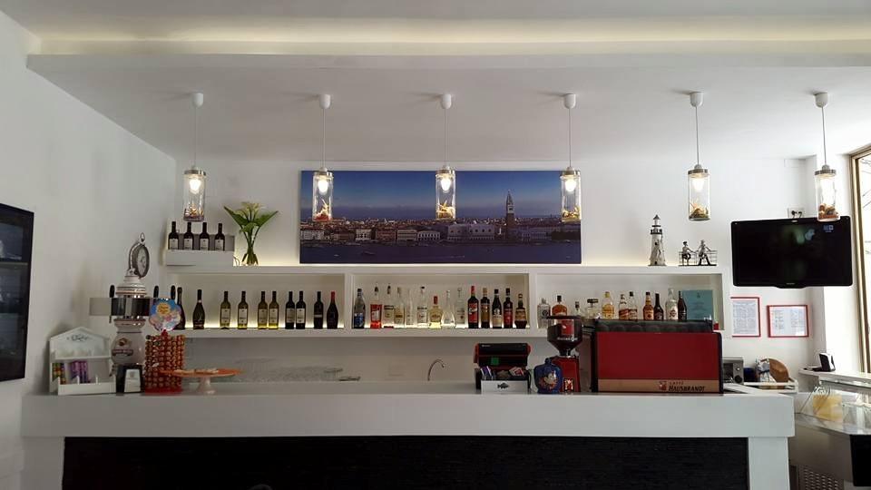 Hotel Fornaro Caorle Exterior photo